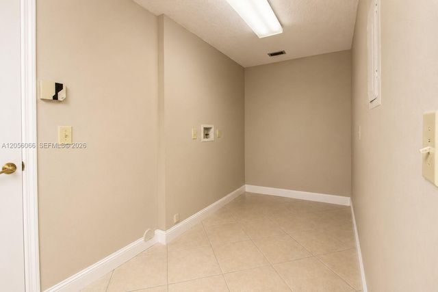 1855 SW 101st Ave, Davie, FL 33324
