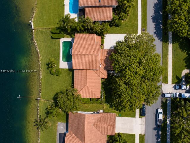 1855 SW 101st Ave, Davie, FL 33324