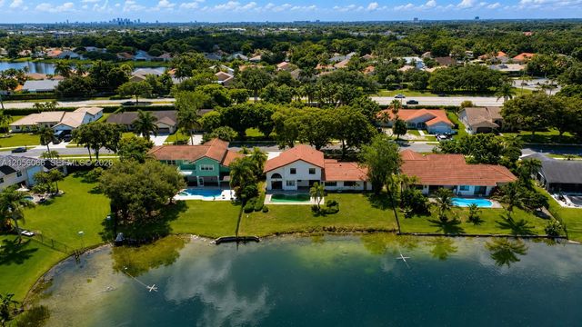 1855 SW 101st Ave, Davie, FL 33324