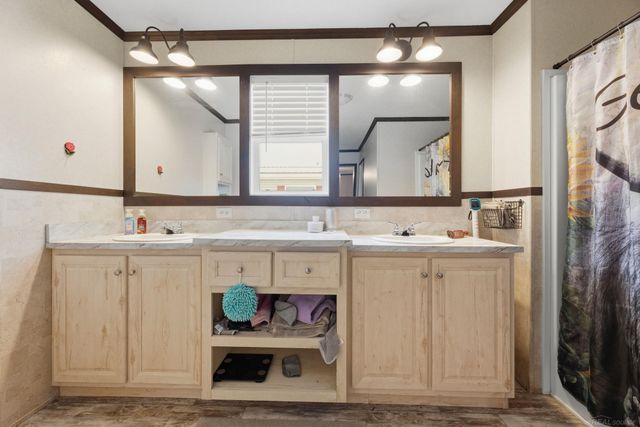 1401 Juniper Court, Columbus, MI 48063