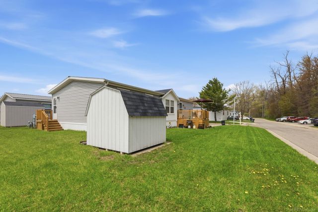 1401 Juniper Court, Columbus, MI 48063