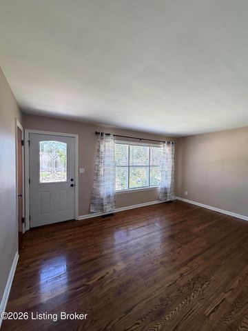 533 Village Dr, Elizabethtown, KY 42701
