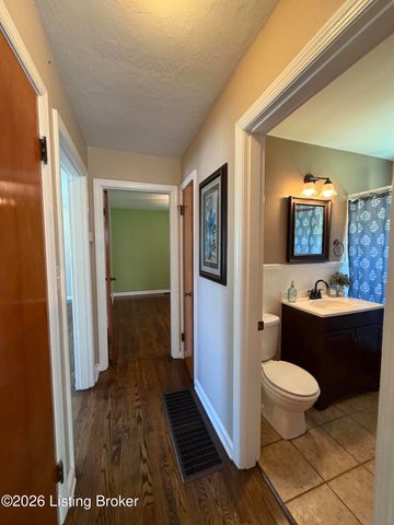 533 Village Dr, Elizabethtown, KY 42701