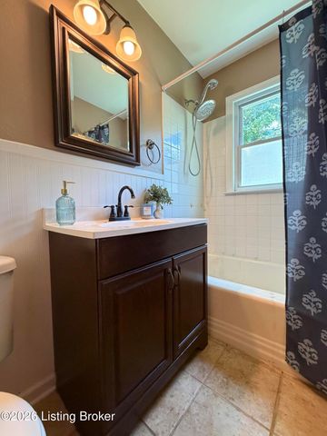 533 Village Dr, Elizabethtown, KY 42701