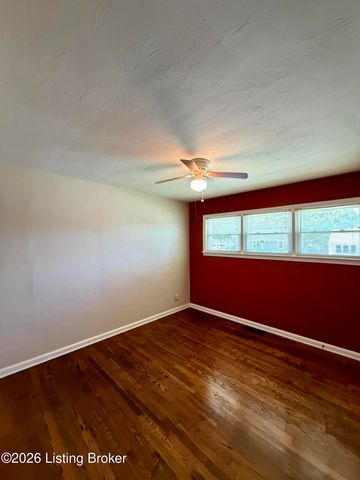 533 Village Dr, Elizabethtown, KY 42701