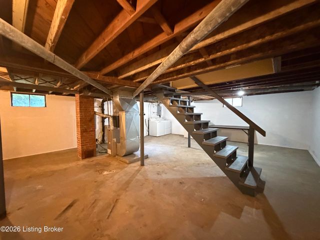 533 Village Dr, Elizabethtown, KY 42701