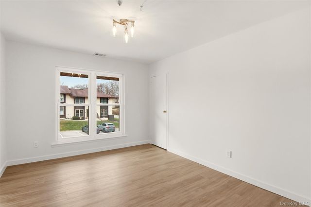 8 Dogwood Court 8, Selden, NY 11784