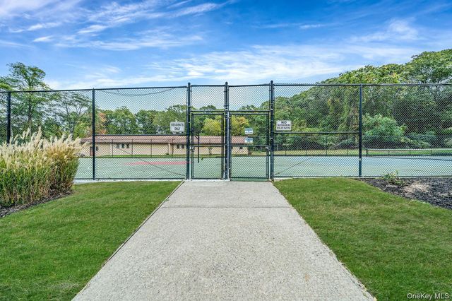 8 Dogwood Court 8, Selden, NY 11784