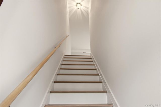 8 Dogwood Court 8, Selden, NY 11784