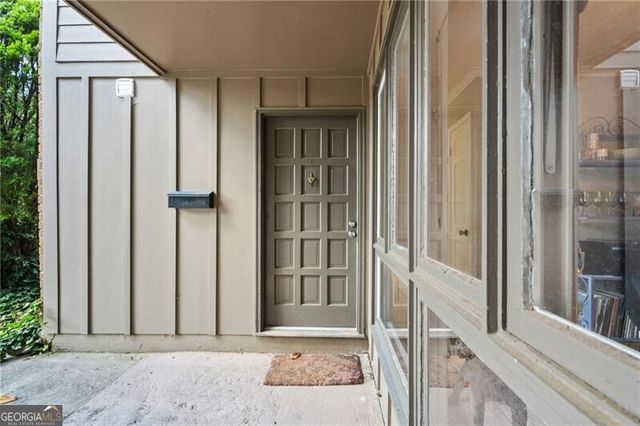 2471 Cedar Brook W, Marietta, GA 30067