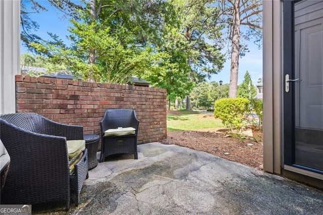 2471 Cedar Brook W, Marietta, GA 30067