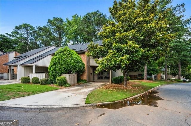 2471 Cedar Brook W, Marietta, GA 30067