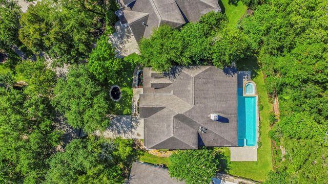 158 Hansom Trail Street, The Woodlands, TX 77382