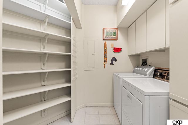 770 N 93rd St Apt 1B4, Omaha, NE 68114