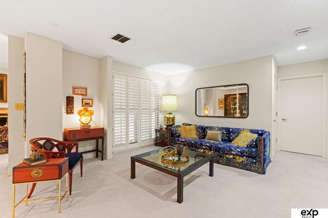 770 N 93rd St Apt 1B4, Omaha, NE 68114