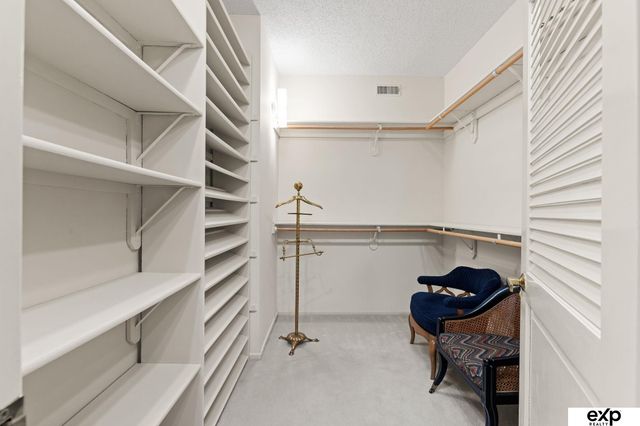 770 N 93rd St Apt 1B4, Omaha, NE 68114