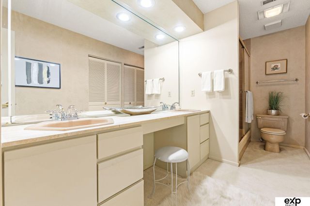 770 N 93rd St Apt 1B4, Omaha, NE 68114