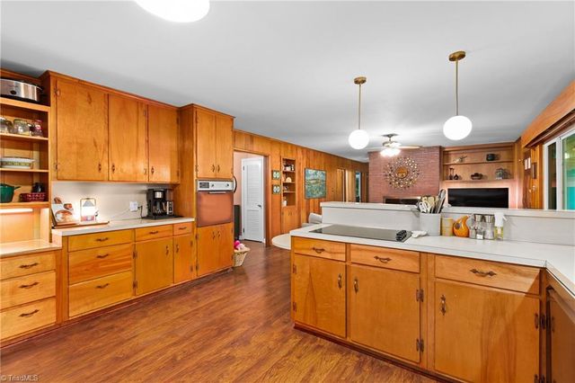 5228 Weatherly Road, Greensboro, NC 27406