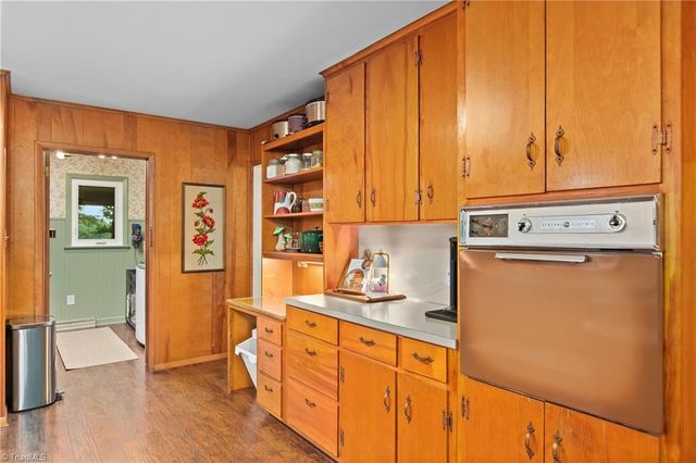 5228 Weatherly Road, Greensboro, NC 27406