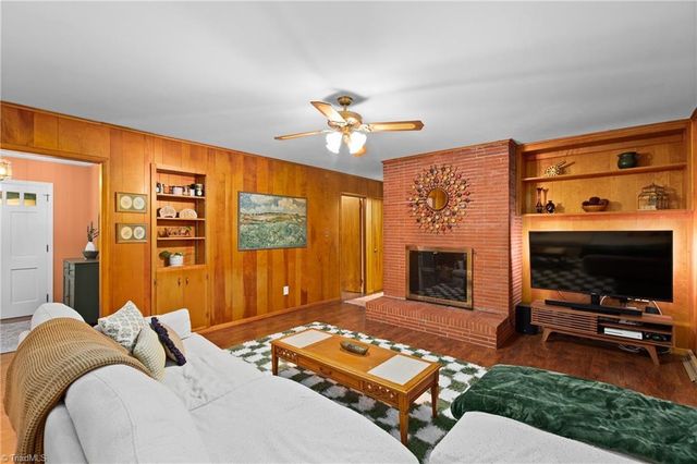 5228 Weatherly Road, Greensboro, NC 27406