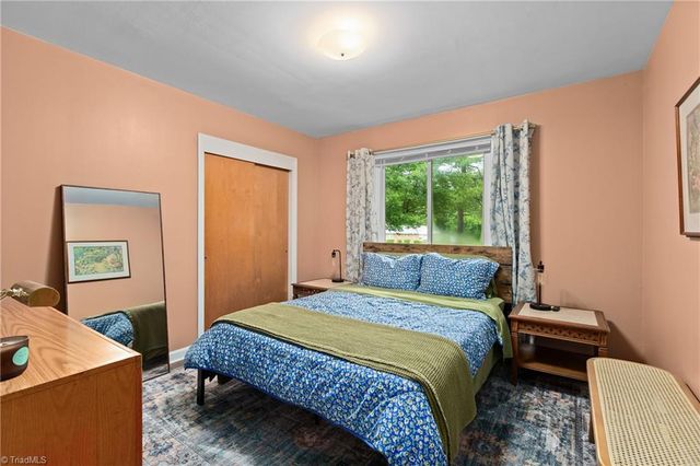 5228 Weatherly Road, Greensboro, NC 27406