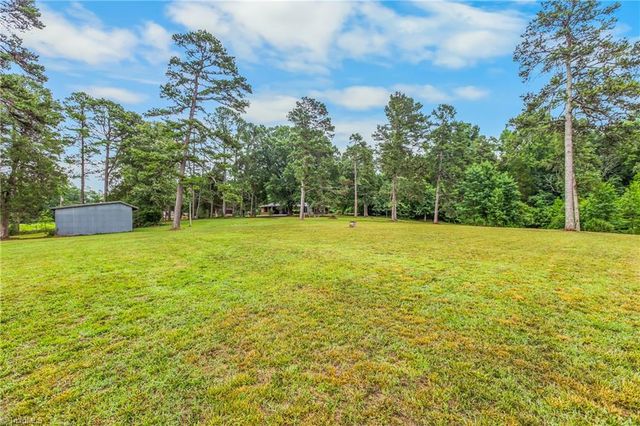 5228 Weatherly Road, Greensboro, NC 27406