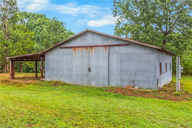 5228 Weatherly Road, Greensboro, NC 27406