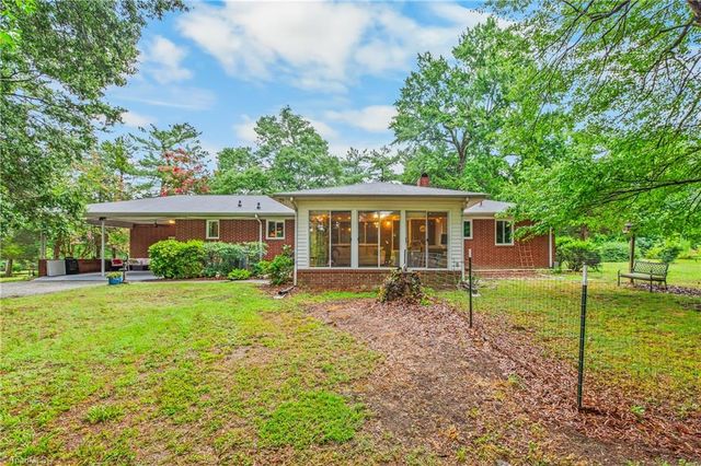 5228 Weatherly Road, Greensboro, NC 27406