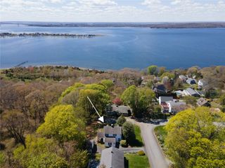6 Miles Avenue, Tiverton, RI 02878