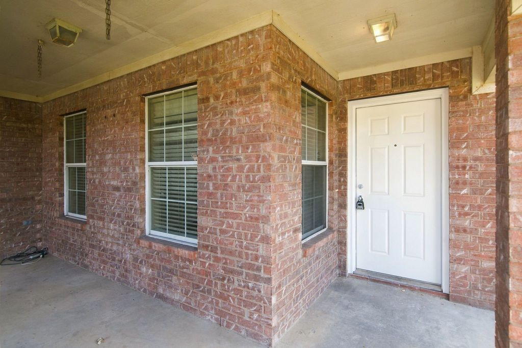 8116 Hulen Park Circle, Fort Worth, TX 76123 — photo 2