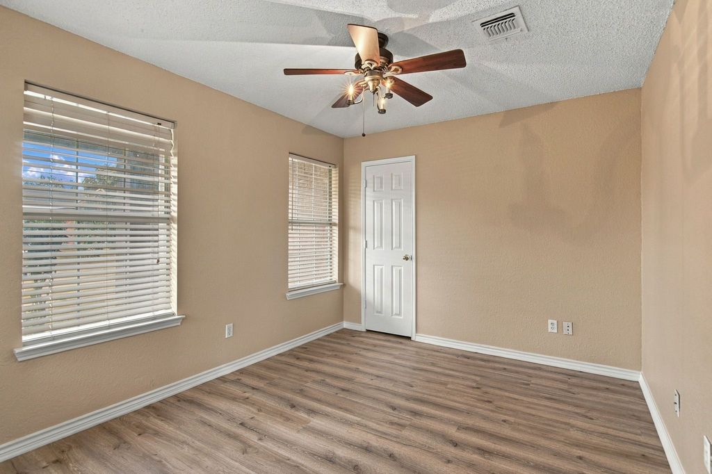8116 Hulen Park Circle, Fort Worth, TX 76123 — photo 5