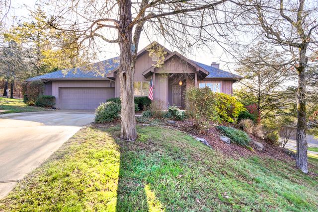 1304 Stoneycreek Lane, Branson West, MO 65737