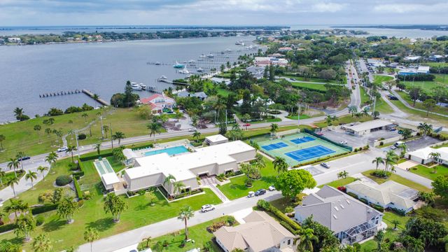 1800 SE Saint Lucie Boulevard 9-204, Stuart, FL 34996