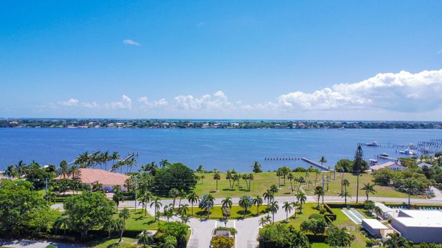 1800 SE Saint Lucie Boulevard 9-204, Stuart, FL 34996