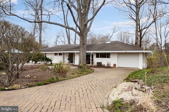 6124 BEACHWAY DR, Falls Church, VA 22041