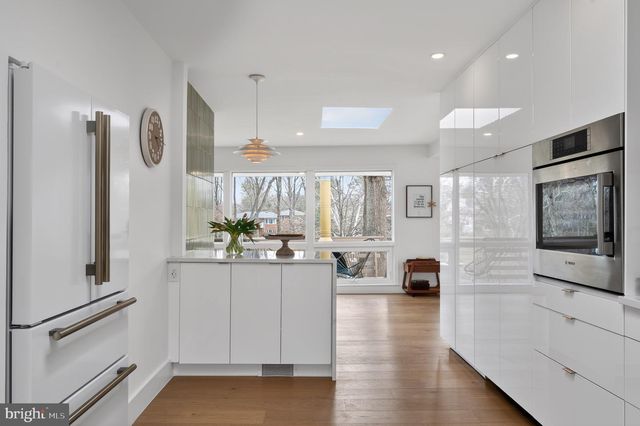 6124 BEACHWAY DR, Falls Church, VA 22041