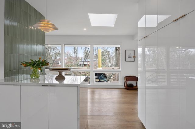 6124 BEACHWAY DR, Falls Church, VA 22041