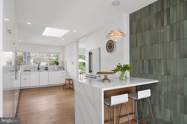 6124 BEACHWAY DR, Falls Church, VA 22041