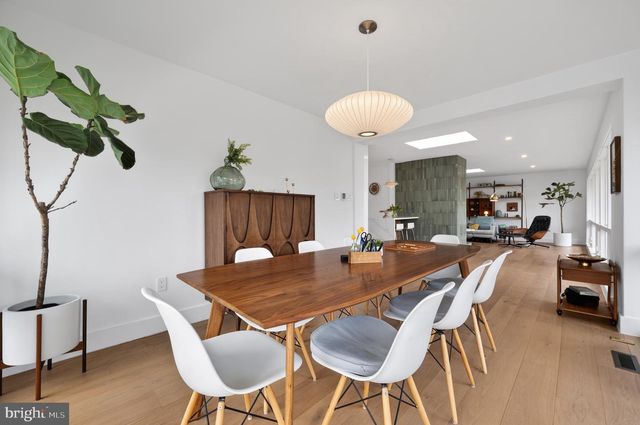 6124 BEACHWAY DR, Falls Church, VA 22041