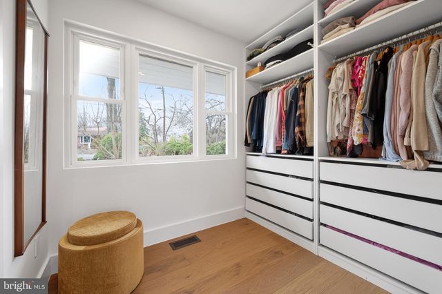 6124 BEACHWAY DR, Falls Church, VA 22041