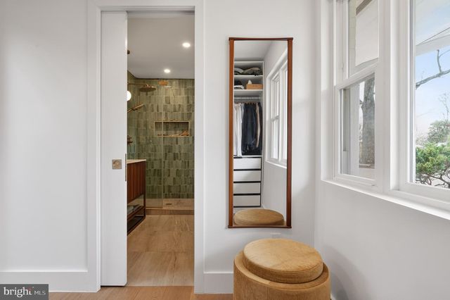 6124 BEACHWAY DR, Falls Church, VA 22041