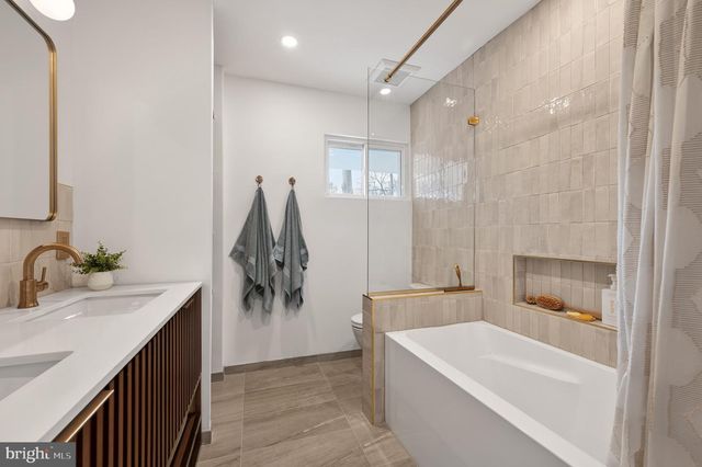 6124 BEACHWAY DR, Falls Church, VA 22041