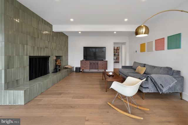 6124 BEACHWAY DR, Falls Church, VA 22041