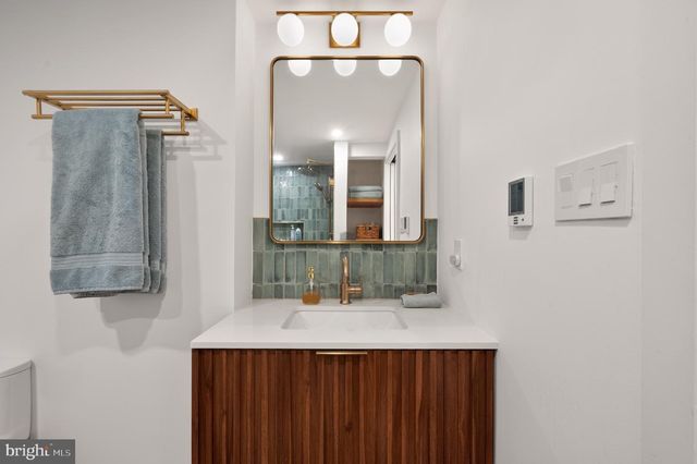 6124 BEACHWAY DR, Falls Church, VA 22041