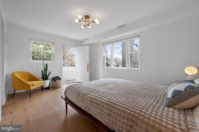 6124 BEACHWAY DR, Falls Church, VA 22041