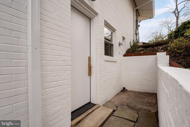 6124 BEACHWAY DR, Falls Church, VA 22041