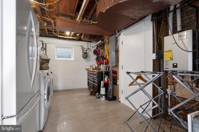 6124 BEACHWAY DR, Falls Church, VA 22041