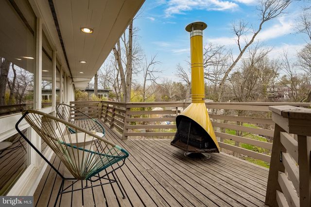 6124 BEACHWAY DR, Falls Church, VA 22041