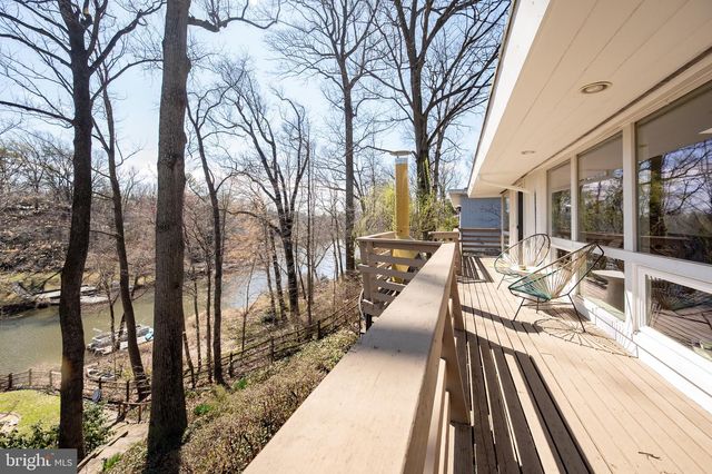 6124 BEACHWAY DR, Falls Church, VA 22041