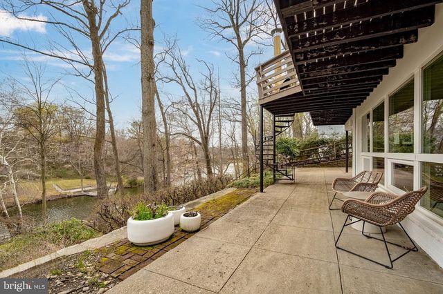 6124 BEACHWAY DR, Falls Church, VA 22041